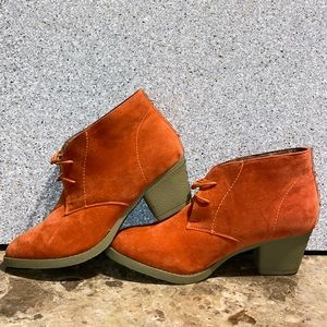 Nature’s Own Soft Walk Ankle Boots